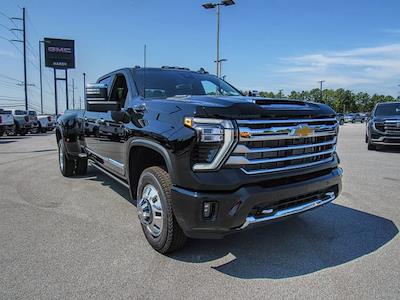 New 2026 Chevrolet Silverado 3500 High Country Crew Cab 4WD Pickup for sale #44288 - photo 1