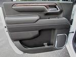 New 2025 GMC Sierra 2500 SLT Crew Cab 4WD Pickup for sale #44020 - photo 17