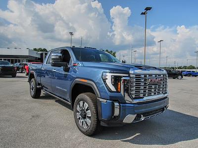 New 2025 GMC Sierra 2500 Denali Crew Cab 4WD Pickup for sale #44124 - photo 1