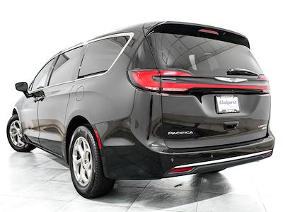 2024 Chrysler Pacifica AWD Minivan for sale #A124133 - photo 2