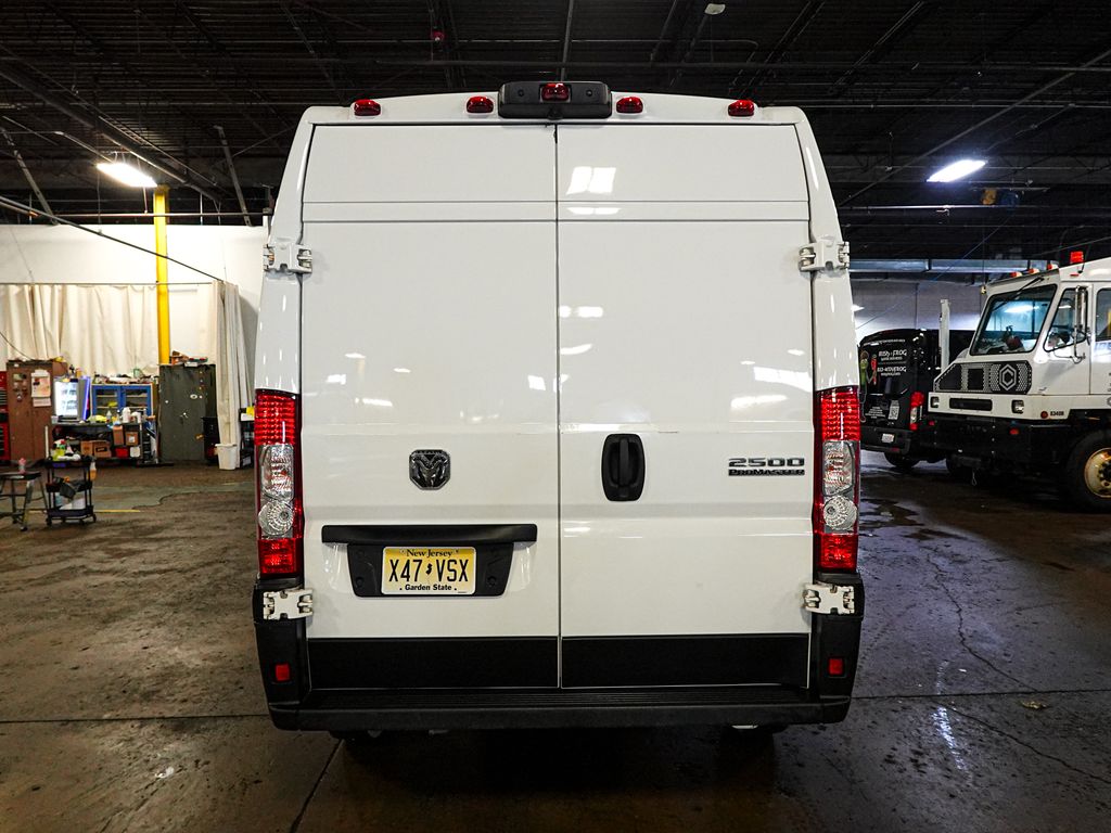 Used 2024 Ram ProMaster 2500 - photo 9