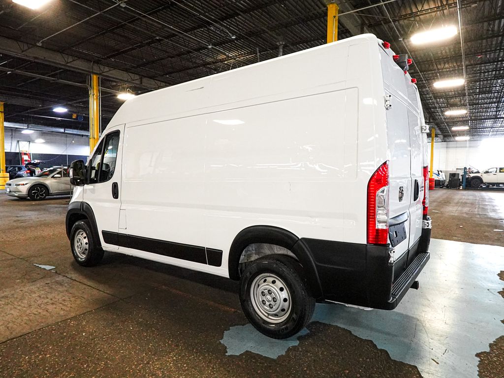 Used 2023 Ram ProMaster 2500 - photo 8