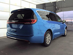 Used 2026 Chrysler Pacifica Select Minivan thumbnail 3