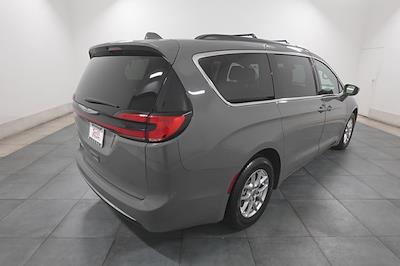 Used 2022 Chrysler Pacifica Touring L Minivan for sale #P6665 - photo 2