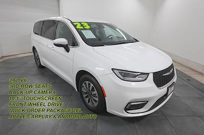 2023 Chrysler Pacifica FWD Minivan for sale #P6675 - photo 1