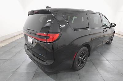 2024 Chrysler Pacifica FWD Minivan for sale #P6722 - photo 2