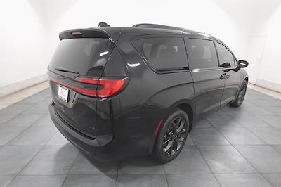 2024 Chrysler Pacifica AWD Minivan for sale #P6733 - photo 2