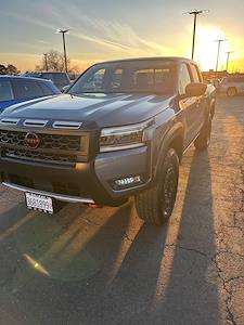 Used 2025 Nissan Frontier - photo 1