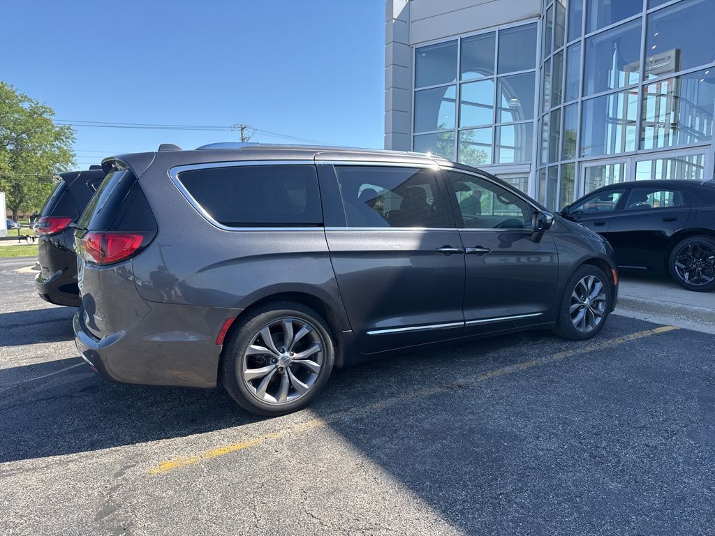 Used 2019 Chrysler Pacifica - photo 20
