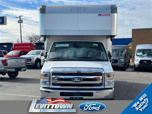 New 2026 Ford E-450 - photo 5