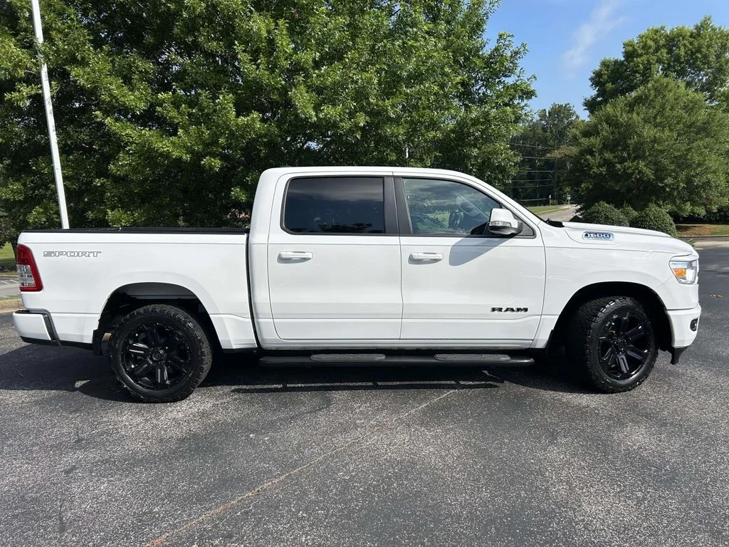 Used 2022 Ram 1500 - photo 1