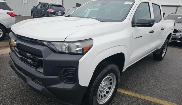 Used 2023 Chevrolet Colorado - photo 7