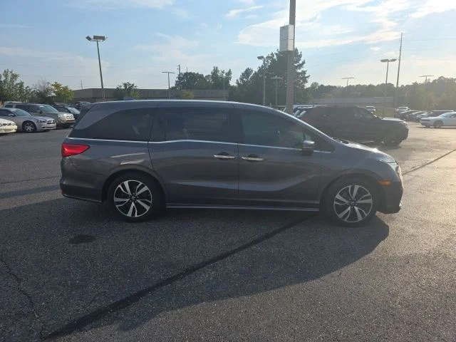 Used 2018 Honda Odyssey - photo 1