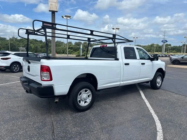Used 2024 Ram 2500 - photo 2