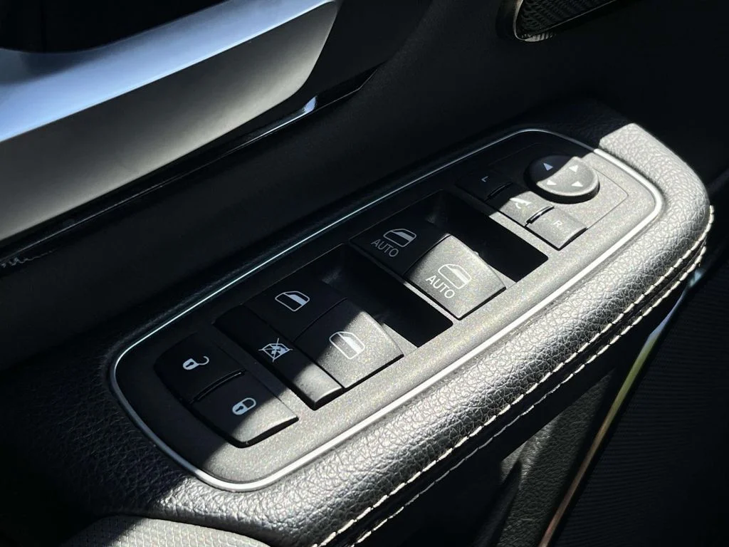 Used 2024 Ram 1500 - photo 10