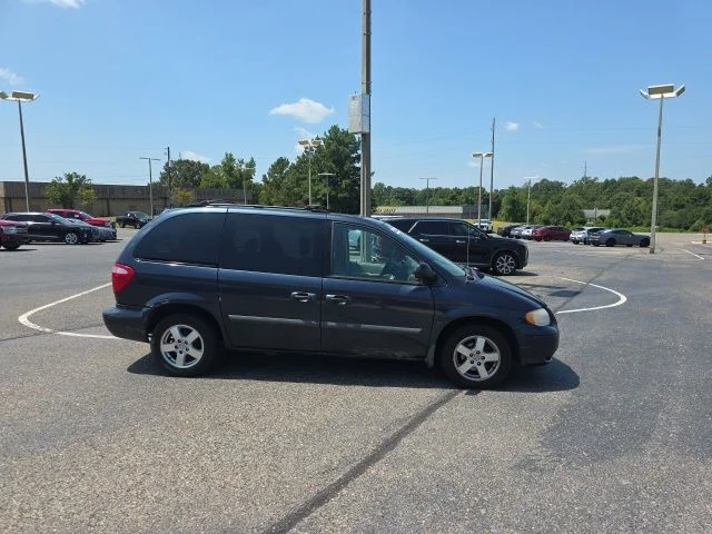 Used 2007 Dodge Grand Caravan - photo 1