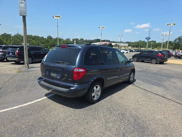 Used 2007 Dodge Grand Caravan - photo 2