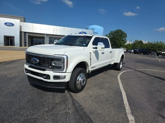 Used 2024 Ford F-450 - photo 8