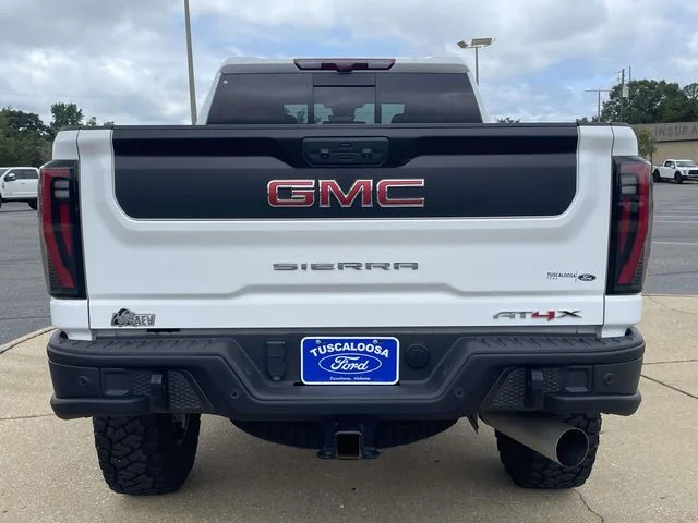 Used 2025 GMC Sierra 2500 - photo 2