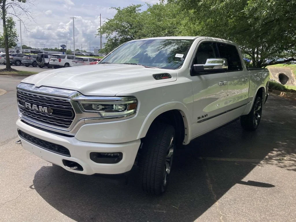 Used 2022 Ram 1500 - photo 2