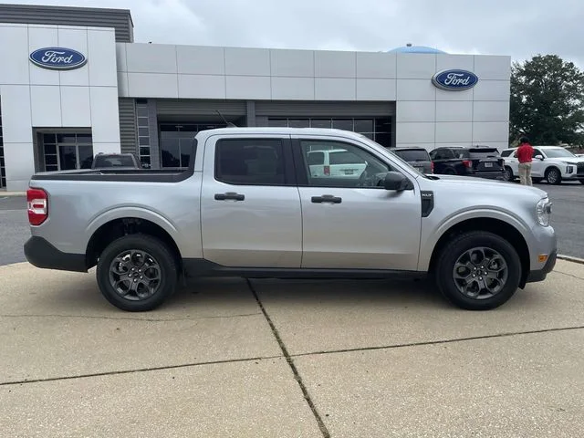 Used 2024 Ford Maverick - photo 1