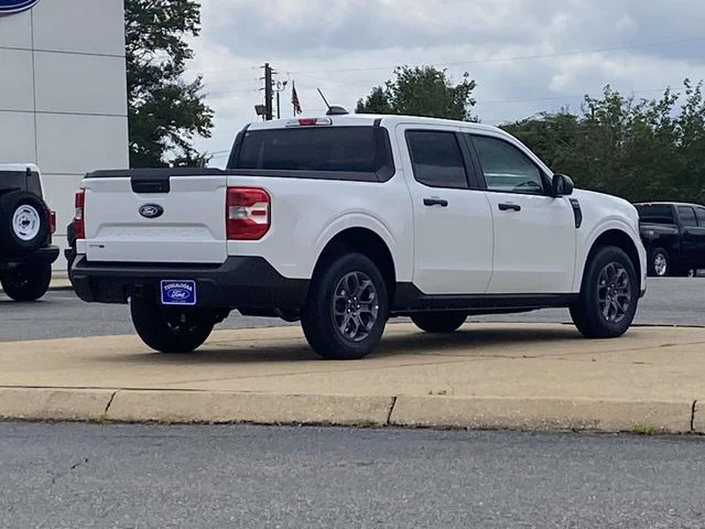 New 2026 Ford Maverick - photo 2