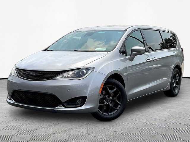 Used 2019 Chrysler Pacifica - photo 1