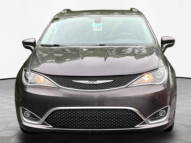 Used 2017 Chrysler Pacifica - photo 2