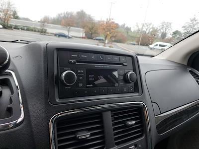Used 2015 Dodge Grand Caravan SE Minivan for sale #23T9700A - photo 2