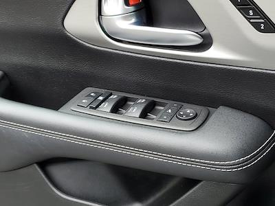 Used 2023 Chrysler Pacifica Limited Minivan for sale #23T9701 - photo 2