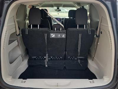 Used 2017 Chrysler Pacifica - photo 1