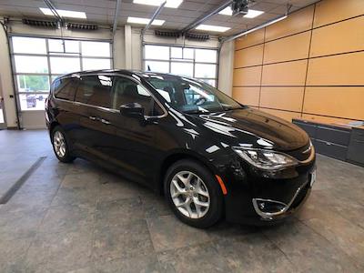 2018 Chrysler Pacifica FWD Minivan for sale #2410782 - photo 1