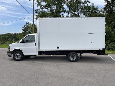 New 2023 GMC Savana 3500 Work Van RWD 15' Wabash Box Van for sale #2621390 - photo 1