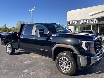 New 2024 GMC Sierra 3500 Pro Crew Cab 4WD 9' 2" Knapheide Flatbed Truck for sale #2621546 - photo 1