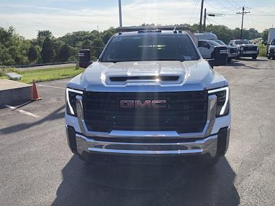 New 2025 GMC Sierra 3500 Crew Cab 4WD Dump Truck for sale #2621596 - photo 2