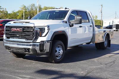 New 2025 GMC Sierra 3500 Pro Crew Cab 4WD Flatbed Truck for sale #2621608 - photo 1