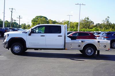 New 2025 GMC Sierra 3500 Pro Crew Cab 4WD Flatbed Truck for sale #2621635 - photo 1