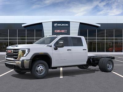 2025 GMC Sierra 3500 Crew Cab DRW 4WD Cab Chassis for sale #2621643 - photo 2