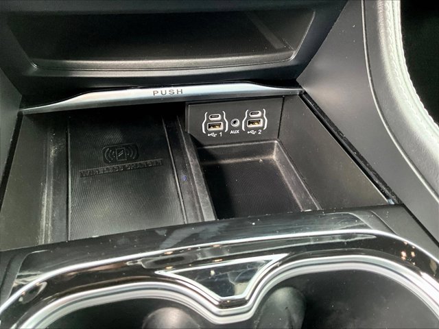 Used 2023 Chrysler Pacifica - photo 15