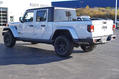 2022 Jeep Gladiator Crew Cab 4WD Pickup for sale #26T10008 - photo 2