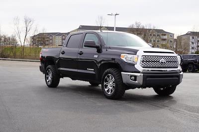 Used 2017 Toyota Tundra SR5 Crew Cab 4WD Pickup for sale #26T9715 - photo 1