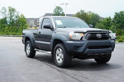 Used 2012 Toyota Tacoma Base Regular Cab 4WD Pickup for sale #26T9790A - photo 1