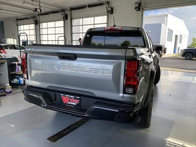 2024 Chevrolet Colorado Crew Cab 4WD Pickup for sale #5648973A - photo 2