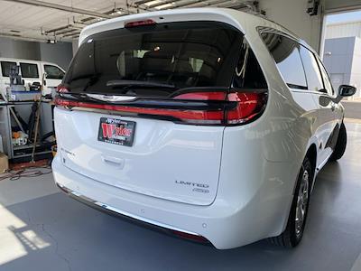 2021 Chrysler Pacifica AWD Minivan for sale #56T10575 - photo 2