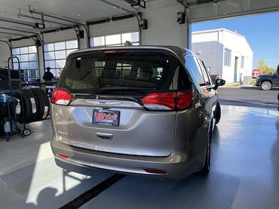 2017 Chrysler Pacifica FWD Minivan for sale #56T10910A - photo 2