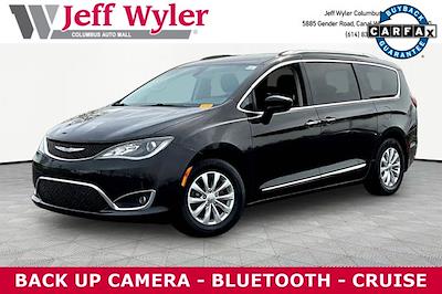 Used 2018 Chrysler Pacifica - photo 1