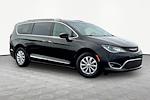 Used 2018 Chrysler Pacifica Touring L Minivan for sale #56T11318 - photo 1