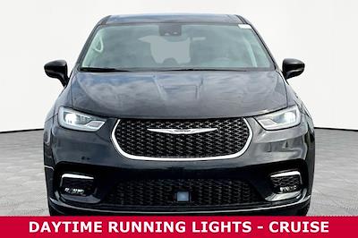 Used 2024 Chrysler Pacifica - photo 1