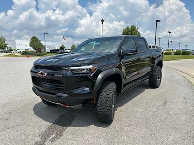 2025 Chevrolet Colorado Crew Cab 4WD Pickup for sale #3B4941 - photo 2
