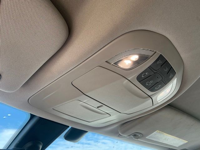 Used 2017 Chrysler Pacifica - photo 35